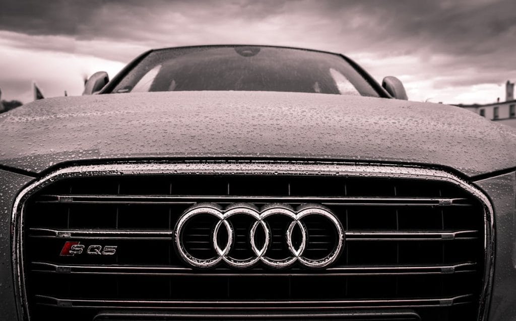 Water droplets on car after detailing during pollen season in Bluffton and Hilton Head SC - Lux Detailer mobile detailing service