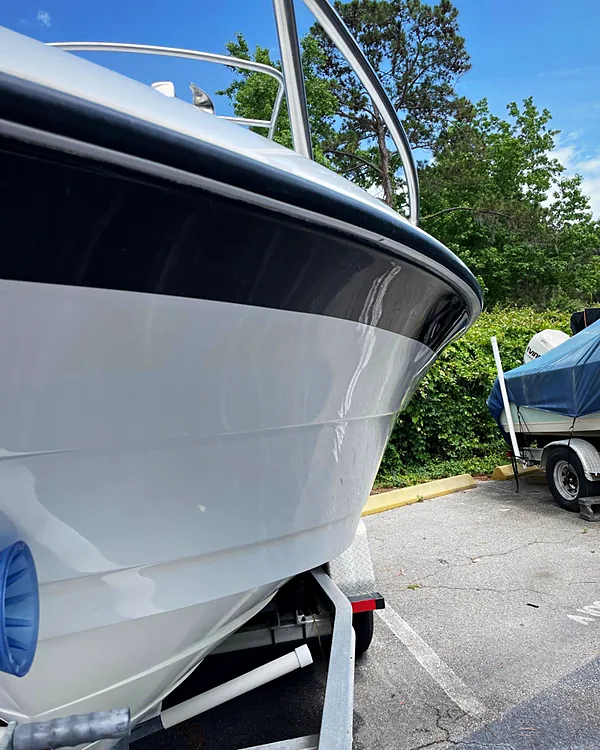Hull & Gelcoat boat detailing by Lux Detailer, mobile detailing in the Lowcountry: Hilton Head, Bluffton, Beaufort & Savannah