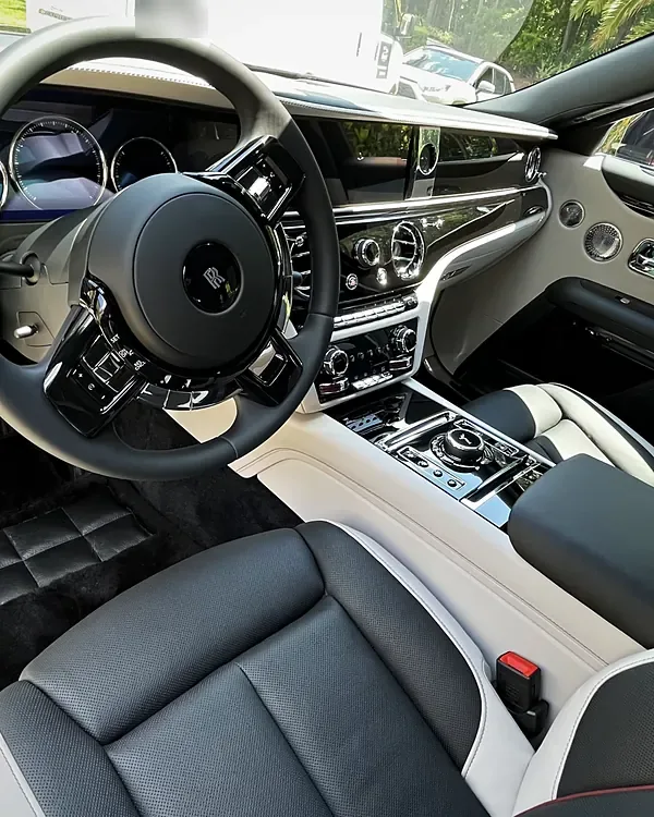 Rolls-Royce Interior interior detailing by Lux Detailer, mobile detailing in the Lowcountry: Hilton Head, Bluffton, Beaufort & Savannah