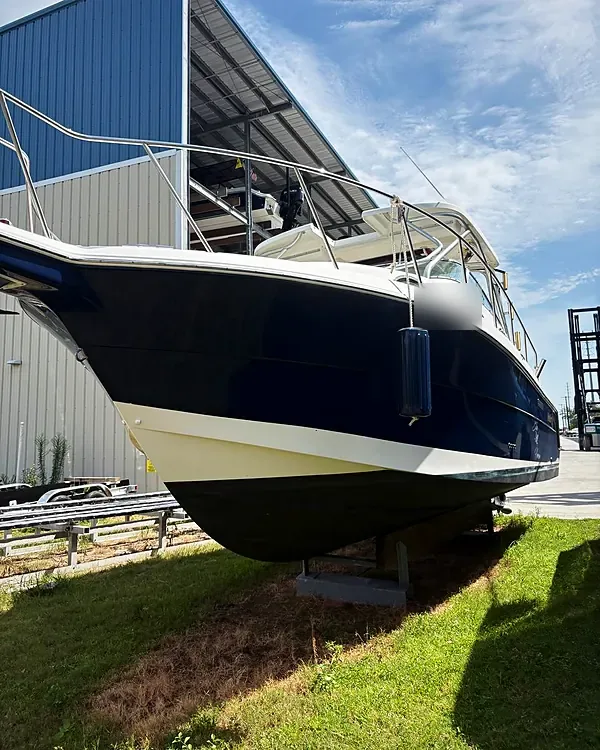 Navy Cabin Boat boat detailing by Lux Detailer, mobile detailing in Bluffton, SC
